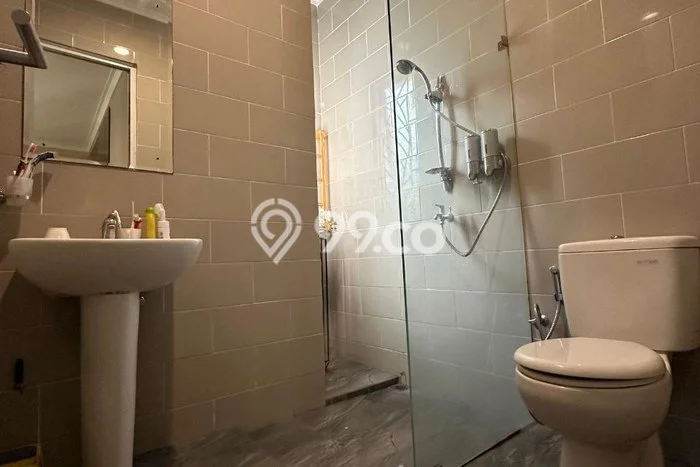 Dijual Rumah Luas Elegan Dengan View Eksklusif di Grand Wisata, Bekasi Dijual Rumah Luas Elegan Dengan View Eksklusif di Grand Wisata, Bekasi