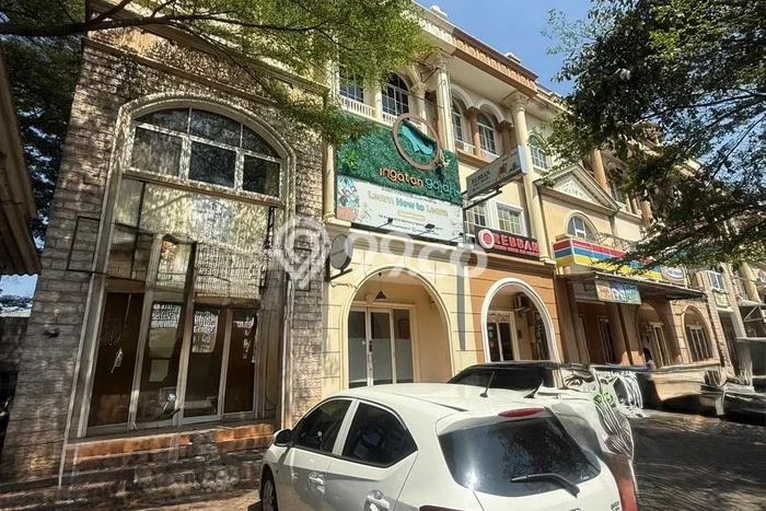 Ruko di Taman Galaxy, Luas 204m2m², Pusat Komersial Ruko di Taman Galaxy, Luas 204m2m², Pusat Komersial