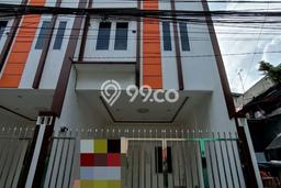 Dijual Rumah 4 Kamar Lokasi Ideal Bagus dan Strategis di Johar Baru Dijual Rumah 4 Kamar Lokasi Ideal Bagus dan Strategis di Johar Baru