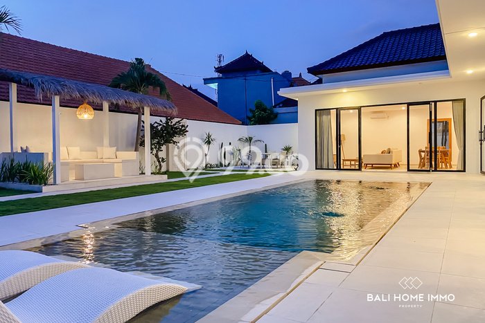 FOR SALE! Vila Kawasan , Area 400m2m², Akses ke Pusat Kota FOR SALE! Vila Kawasan , Area 400m2m², Akses ke Pusat Kota