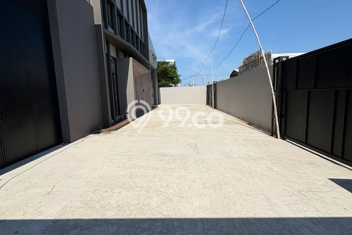 Gudang Dijual Lokasi Stratagis di Pakuhaji Tangerang Cocok untuk Bisnis Gudang Dijual Lokasi Stratagis di Pakuhaji Tangerang Cocok untuk Bisnis