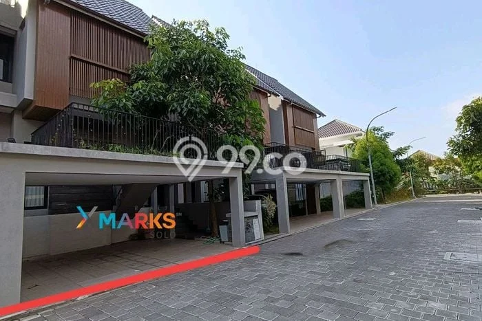 Lokasi strategis! Rumah siap pakai dikontrakkan di Kartasura LB 160m2 Lokasi strategis! Rumah siap pakai dikontrakkan di Kartasura LB 160m2