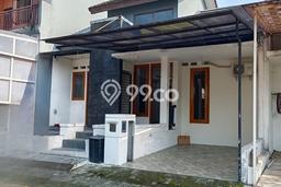 For Sale Hunian Rumah Nyaman 3 KT di Bintaro, Tangerang Selatan For Sale Hunian Rumah Nyaman 3 KT di Bintaro, Tangerang Selatan