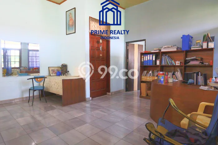 Rumah Elit Modern Tanpa Renovasi di Srengseng Jakarta Barat Rumah Elit Modern Tanpa Renovasi di Srengseng Jakarta Barat