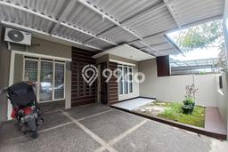 Rumah Modern 2 KT LT 119m2 di Taman Kopo Indah Rumah Modern 2 KT LT 119m2 di Taman Kopo Indah