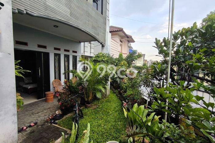 Rumah 4 KT 4 KM Cluster Exclusive di Sariwangi, Bandung Rumah 4 KT 4 KM Cluster Exclusive di Sariwangi, Bandung