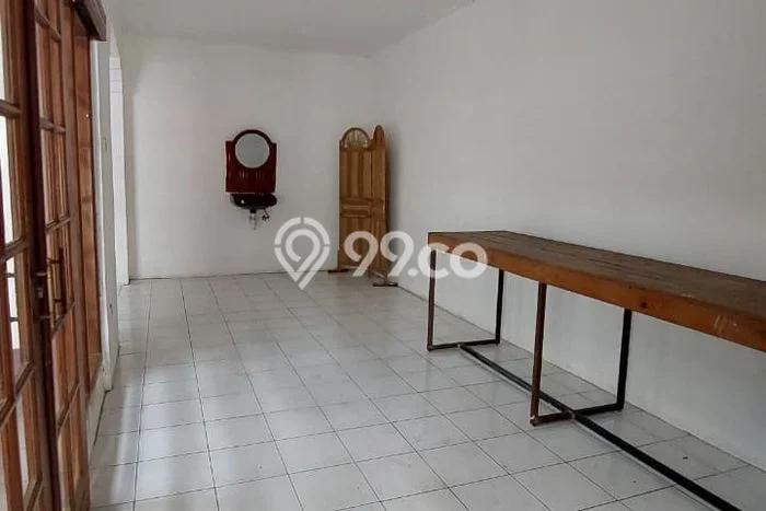 Disewakan Komersial di BKR, Luas 140m2m², Kawasan Berkembang Disewakan Komersial di BKR, Luas 140m2m², Kawasan Berkembang
