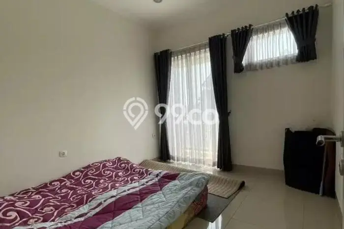 Sewa Rumah Nyaman LT 112m2 / LB 100m2 di Summarecon Bandung, Bandung Sewa Rumah Nyaman LT 112m2 / LB 100m2 di Summarecon Bandung, Bandung