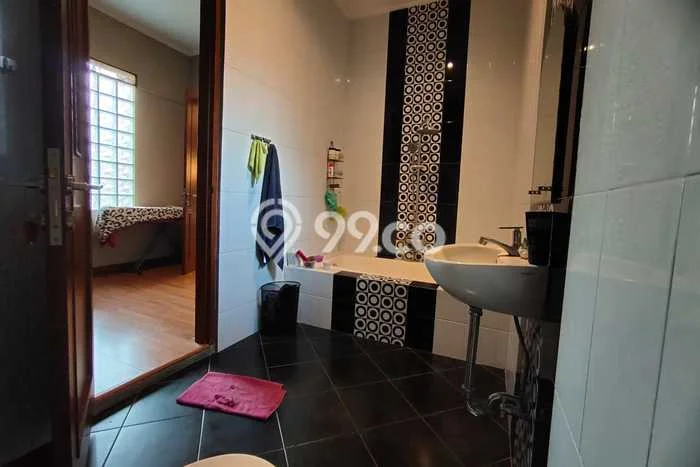 Dijual Rumah Premium dengan Fasilitas Sekitar Komplit di Cimahi Utara, Cimahi Dijual Rumah Premium dengan Fasilitas Sekitar Komplit di Cimahi Utara, Cimahi