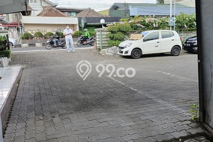 Unit Komersial Dijual di Cimahi Selatan Cimahi Luas Tanah 3254m2, Luas Bangunan 2000m2 Unit Komersial Dijual di Cimahi Selatan Cimahi Luas Tanah 3254m2, Luas Bangunan 2000m2