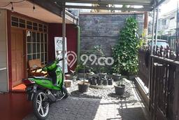Rumah Elit LB 160m2 Siap Huni Desain Elegan di Pasteur, Bandung Rumah Elit LB 160m2 Siap Huni Desain Elegan di Pasteur, Bandung