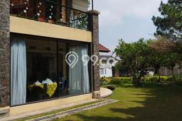 Rumah Luxury Modern Siap Huni di Lembang Bandung Rumah Luxury Modern Siap Huni di Lembang Bandung