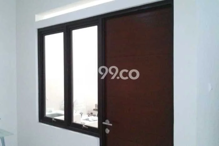 Sewa Rumah Murah di Sudirman Bandung Punya 2 KT Sewa Rumah Murah di Sudirman Bandung Punya 2 KT