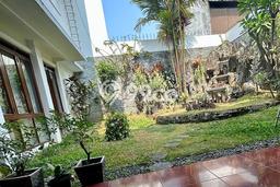 Rumah Eksklusif Siap Huni LT 390m2 di Batununggal, Bandung Rumah Eksklusif Siap Huni LT 390m2 di Batununggal, Bandung