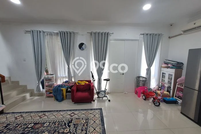 For Sale! Luxury House LT 200m2 Desain Modern di Grand Wisata For Sale! Luxury House LT 200m2 Desain Modern di Grand Wisata