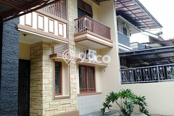 Rumah Minimalis 4 KT LT 180m2 di Grand Wisata Rumah Minimalis 4 KT LT 180m2 di Grand Wisata