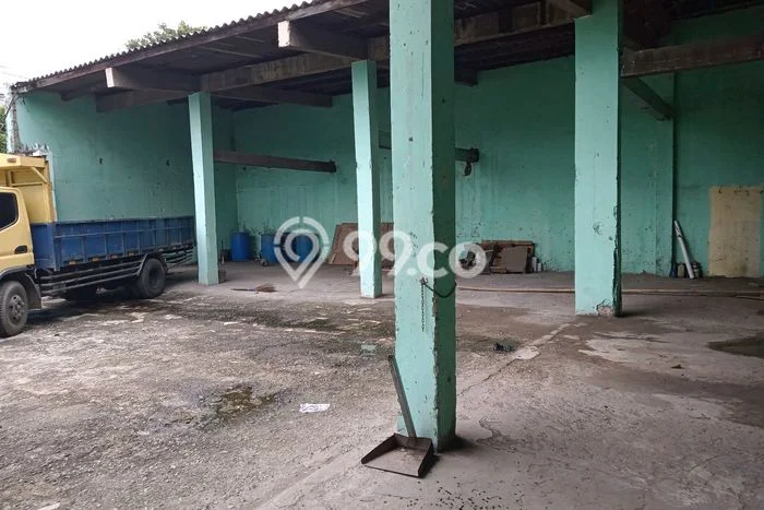 AREA KOMERSIAL! Gudang Kawasan Tambun Selatan, Luas 300m², Posisi Strategis AREA KOMERSIAL! Gudang Kawasan Tambun Selatan, Luas 300m², Posisi Strategis
