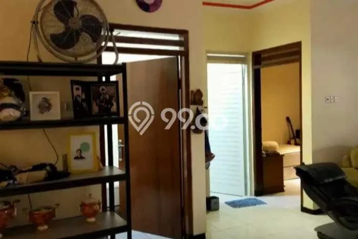 Jual Rumah Luas Elegan Dengan View Cantik di Kedung Baruk, Surabaya Jual Rumah Luas Elegan Dengan View Cantik di Kedung Baruk, Surabaya