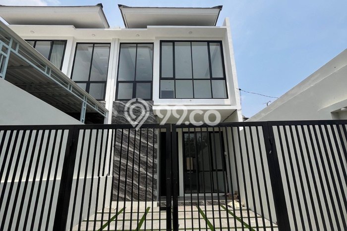 Dijual Cepat Rumah Favorit Siap Huni LB 125m2 di Rungkut, Surabaya Dijual Cepat Rumah Favorit Siap Huni LB 125m2 di Rungkut, Surabaya