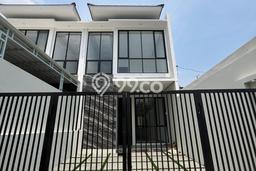 Dijual Cepat Rumah Favorit Siap Huni LB 125m2 di Rungkut, Surabaya Dijual Cepat Rumah Favorit Siap Huni LB 125m2 di Rungkut, Surabaya