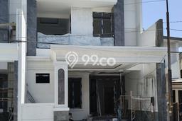Rumah Elit LB 161m2 Siap Huni Desain Elegan di kertajaya, Surabaya Rumah Elit LB 161m2 Siap Huni Desain Elegan di kertajaya, Surabaya