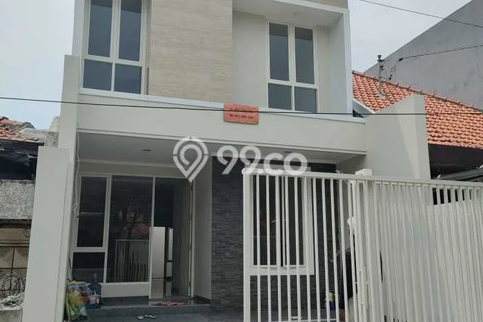 Jual Rumah Luas Megah Dengan View Cantik di Manyar, Surabaya Jual Rumah Luas Megah Dengan View Cantik di Manyar, Surabaya