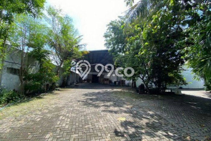 Lokasi Strategis! Dijual Gudang Bisnis di Kenjeran, Surabaya Kondisi Baik Lokasi Strategis! Dijual Gudang Bisnis di Kenjeran, Surabaya Kondisi Baik