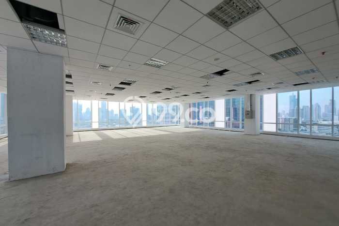 Unit Kantor Disewakan di Sudirman di Area Ramai & Strategis Unit Kantor Disewakan di Sudirman di Area Ramai & Strategis
