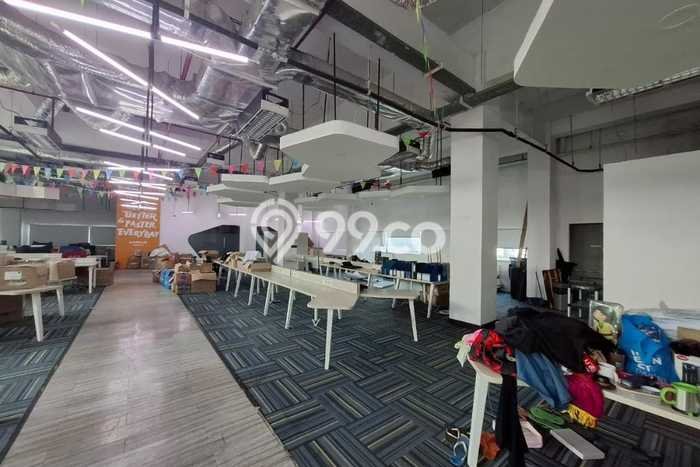 AREA PREMIUM! Kantor Disewakan di , Luas 1640m2m², Jalan Utama AREA PREMIUM! Kantor Disewakan di , Luas 1640m2m², Jalan Utama