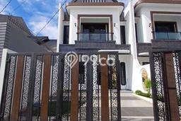Dijual Rumah Mewah Exclusive di Cilandak, Jakarta Selatan Dijual Rumah Mewah Exclusive di Cilandak, Jakarta Selatan