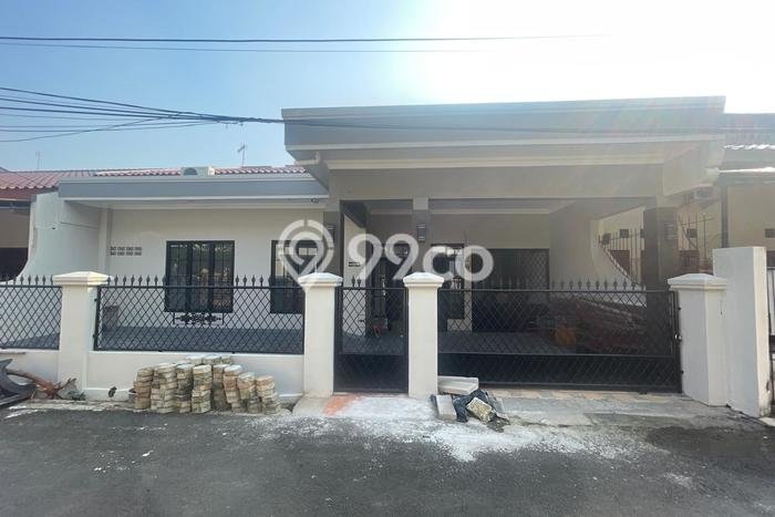 Dijual Hunian Rumah Nyaman 4 Kamar di Pondok Gede, Jakarta Timur Dijual Hunian Rumah Nyaman 4 Kamar di Pondok Gede, Jakarta Timur