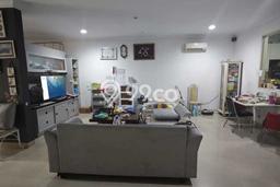 Rumah Elit LB 200m2 Siap Pakai Desain Elegan di Green Garden, Jakarta Barat Rumah Elit LB 200m2 Siap Pakai Desain Elegan di Green Garden, Jakarta Barat