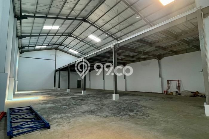 Disewakan Gudang di Kawasan Ramai Teluk Naga Luas 756m2 Disewakan Gudang di Kawasan Ramai Teluk Naga Luas 756m2
