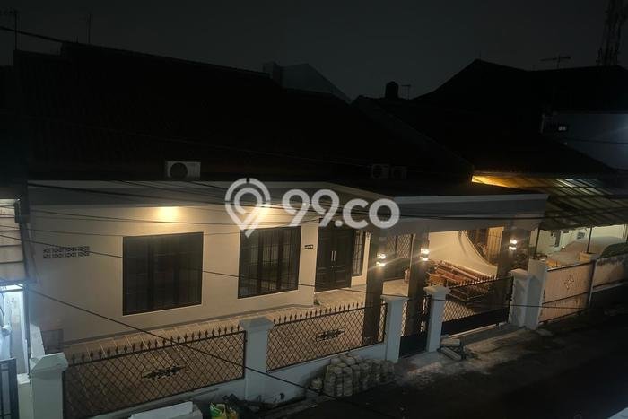 Dijual Hunian Rumah Nyaman 4 Kamar di Pondok Gede, Jakarta Timur Dijual Hunian Rumah Nyaman 4 Kamar di Pondok Gede, Jakarta Timur
