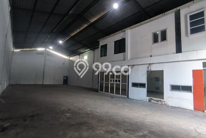 Gudang Ready di , Luas 300m2m², Kawasan Komersial Gudang Ready di , Luas 300m2m², Kawasan Komersial