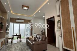Rumah Luxury Modern Tanpa Renovasi di Green Lake City Jakarta Barat Rumah Luxury Modern Tanpa Renovasi di Green Lake City Jakarta Barat