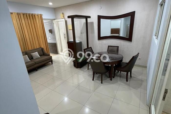 Siap Huni Rumah Minimalis & Modern LB 200m2 di Puri Mansion Siap Huni Rumah Minimalis & Modern LB 200m2 di Puri Mansion