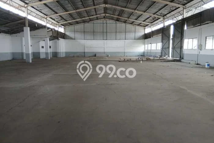 Gudang disewakan di Cibinong Bogor dengan luas bangunan 1200m2 Gudang disewakan di Cibinong Bogor dengan luas bangunan 1200m2