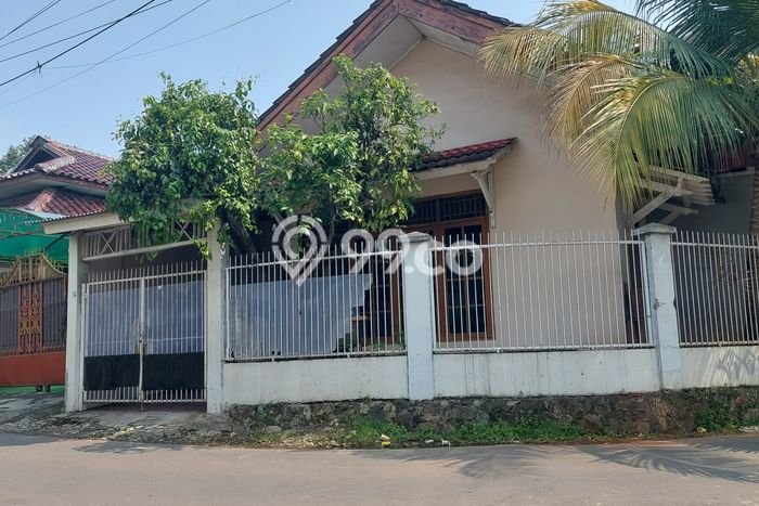 Dijual Kost di Beji, Depok, 30 KT, 30 KM, Luas 600m2 Dijual Kost di Beji, Depok, 30 KT, 30 KM, Luas 600m2