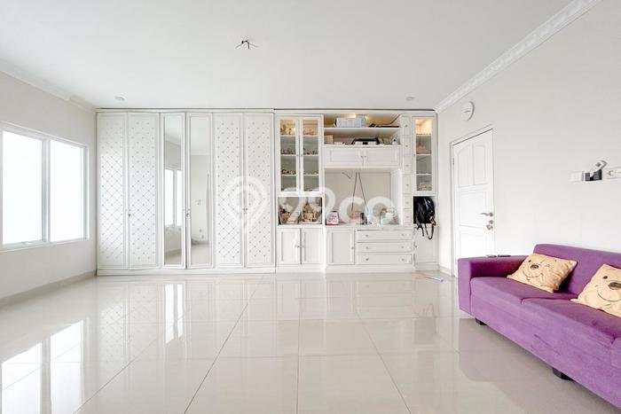 Dijual Rumah Mewah Megah Dengan View Eksklusif di Modernland, Tangerang Dijual Rumah Mewah Megah Dengan View Eksklusif di Modernland, Tangerang