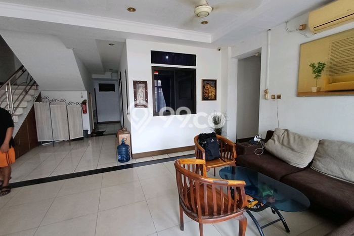Kost Dijual di Tangerang Kota dengan 60 KT dan Luas 950m2 Kost Dijual di Tangerang Kota dengan 60 KT dan Luas 950m2