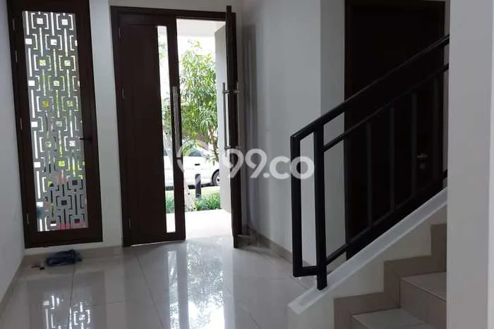 Lokasi strategis! Rumah siap pakai dikontrakkan di Gedebage LB 181m2 Lokasi strategis! Rumah siap pakai dikontrakkan di Gedebage LB 181m2