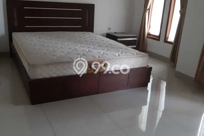 Sewa Rumah Murah di Setra Duta Bandung dengan 4 KT Sewa Rumah Murah di Setra Duta Bandung dengan 4 KT