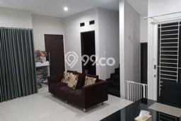 Rumah sewa siap pakai 4 KT di Setra Duta, Bandung Rumah sewa siap pakai 4 KT di Setra Duta, Bandung