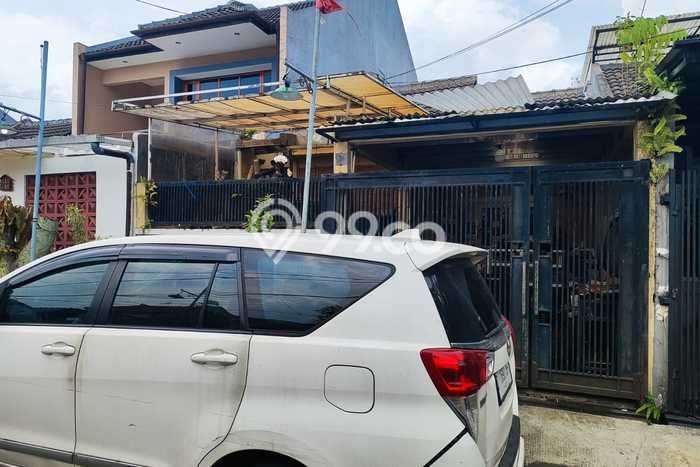 For Sale Rumah 4 Kamar Lokasi Ideal Nyaman dan Strategis di Bandung Kulon For Sale Rumah 4 Kamar Lokasi Ideal Nyaman dan Strategis di Bandung Kulon