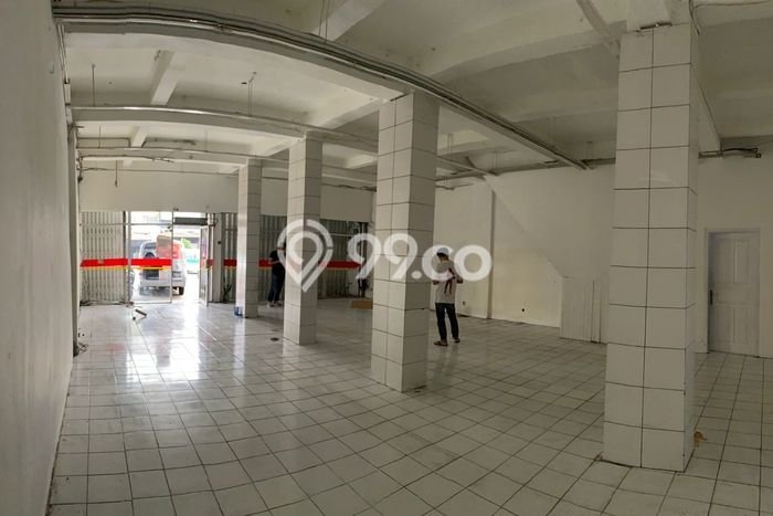 Disewakan Ruko di Kawasan Ramai Pungkur Luas 240m2 Disewakan Ruko di Kawasan Ramai Pungkur Luas 240m2