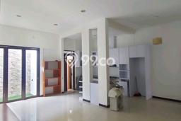 Disewakan! Rumah 3 Kamar Tidur &
3 Kamar Mandi di Soekarno Hatta, Bandung Disewakan! Rumah 3 Kamar Tidur &
3 Kamar Mandi di Soekarno Hatta, Bandung