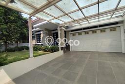 Rumah Mewah LB 268m2 Siap Huni Desain Elegan di Kota Baru Parahyangan, Bandung Rumah Mewah LB 268m2 Siap Huni Desain Elegan di Kota Baru Parahyangan, Bandung