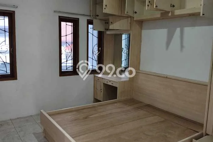 Disewakan! Rumah 3 Kamar Tidur &
2 Kamar Mandi di Caringin, Bandung Disewakan! Rumah 3 Kamar Tidur &
2 Kamar Mandi di Caringin, Bandung