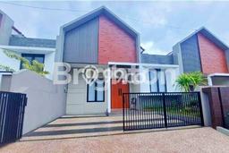 Rumah Modern 2 KT LT 105m2 di Tidar Rumah Modern 2 KT LT 105m2 di Tidar